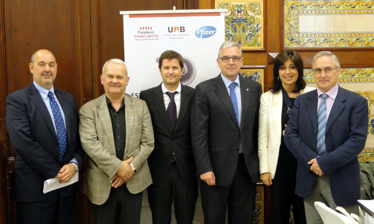 Participantes en la VII edición del ‘Esmorzars Sanitaris 2.0’ (tercero desde la derecha de la foto) Jordi De Dalmases Fuente: Berbés