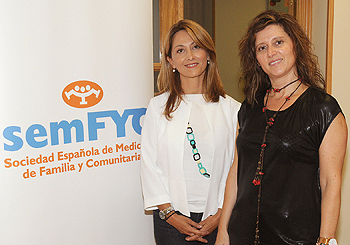(De izq. a dcha.) Las doctoras Elena Muñoz y María Fernández Fuente: semFYC