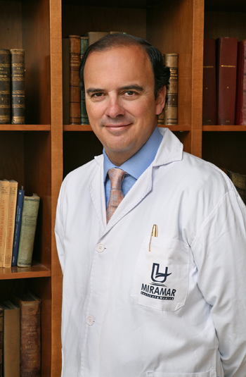 Doctor Fernando Urdiales Fuente: www.institutomedicomiramar.com