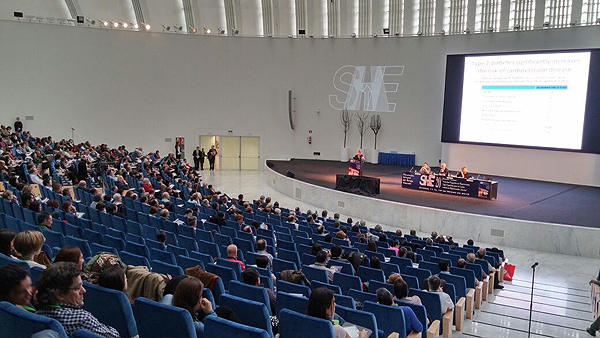 Un instante del congreso de SEH-LELHA 2015 Fuente: E. Arandes / www.farmacosalud.com