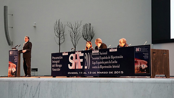 Un instante del congreso SEH-LELHA 2015 Autor/a: Enric Arandes Fuente: E. Arandes / www.farmacosalud.com