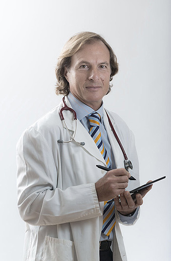 Doctor Roberto Medina Fuente: COM SALUD