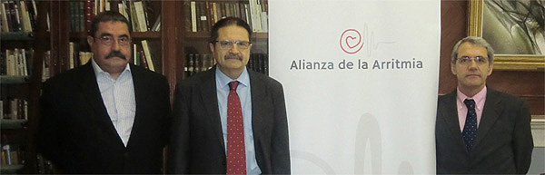 (De izq. a dcha) Ricardo Barat, Dr. Ángel Moya y Dr. Salvador Tranche Fuente: Berbés Asociados
