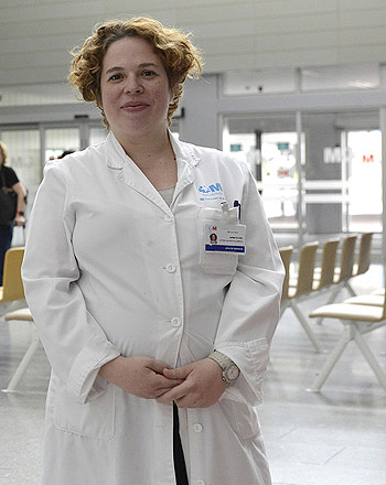 Doctora Leticia Calzado Fuente: AEDV / Idealmedia (con la autorización de la Dra. Calzado y la cortesía del Hospital de Torrejón) 