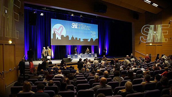 Un instante de la 21ª Reunión Nacional de SEH-LELHA Autor/a de la imagen: Enric Arandes Fuente: E. Arandes / www.farmacosalud.com