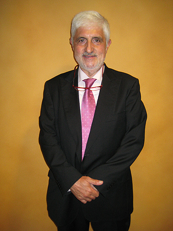 Doctor Fernando Moraga Fuente: Dr. Moraga