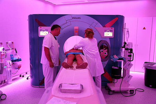 TAC infantil espacial Fuente: Hospital Vall d’Hebron / Fundación Philips / Fundación CurArte