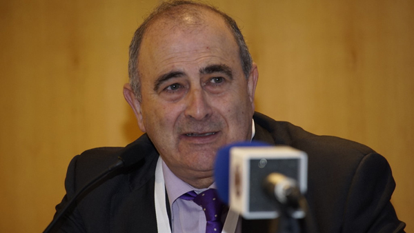 Doctor Edelmiro Menéndez Doctor Edelmiro Menéndez Autor/a: Enric Arandes Fuente: E. Arandes / www.farmacosalud.com