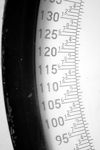 Simbolismo sobre el peso Autor/a: pEtE Fuente: Flickr / Creative Commons