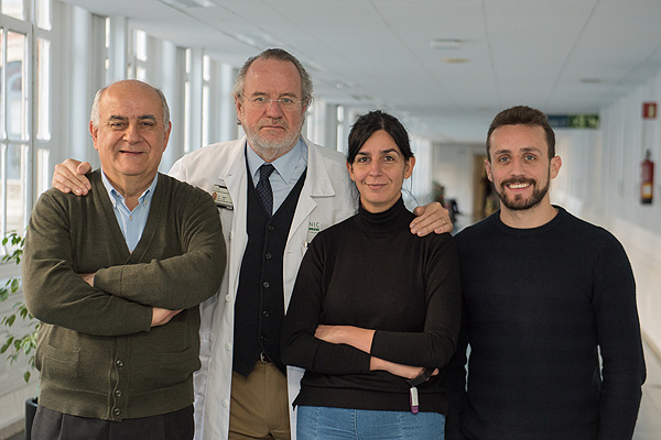 (de izq a dcha): Josep Brugada, Àlvar Agustí, Rosa Faner i Guillaume Noel Fuente: Hospital Clínic  