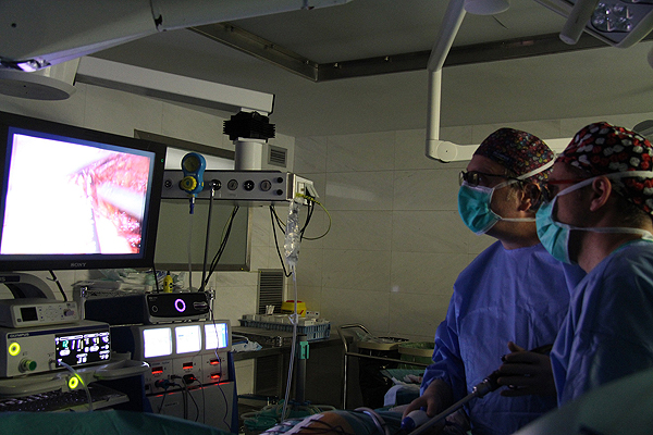 Quirófano durante una intervención de cirugía de trasplante de donante vivo Fuente: Hospital del Mar 