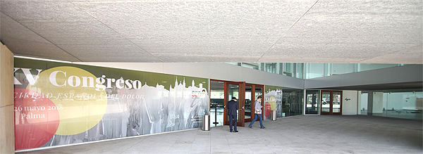 Vestíbulo exterior del Palacio de Congresos de Palma, sede del Congreso SED de 2018 Fuente: www.farmacosalud.com 