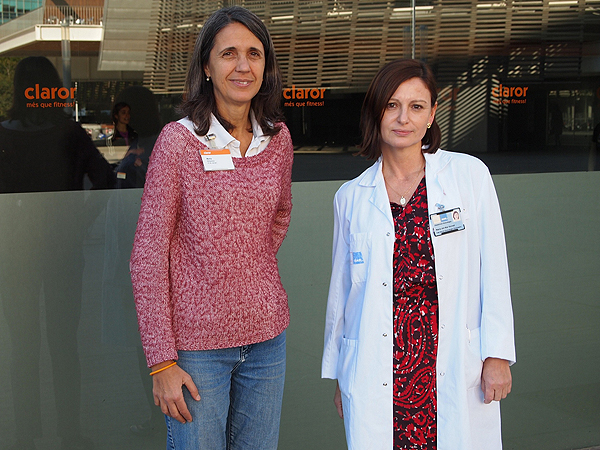 (de dcha a izq.): la Dras. Marta Coll y Mar Vernet Fuente: Hospital del Mar 