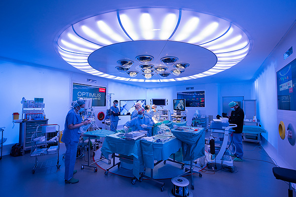 Imágenes de la cirugía  Fuente: Hospital Clínic / Vodafone / 5G Barcelona / AIS Channel