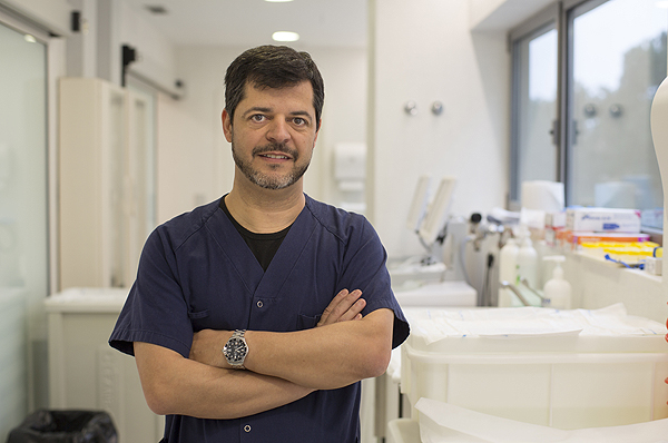 Dr. Eduard Espinet Fuente: Grupo Quirónsalud / Hospital Universitario Dexeus 