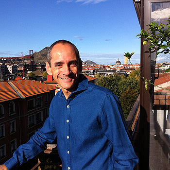 Doctor Guillermo Basauri Doctor Guillermo Basauri Fuente: Dr. Basauri