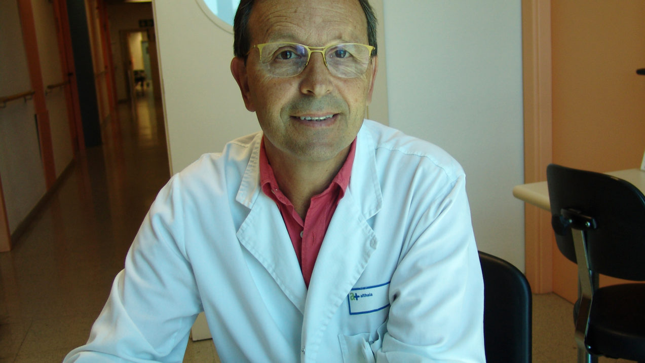 SANTIAGO POSTEGUILLO NARRA CON RIGOR Y AMENIDAD LA VIDA DEL LEGENDARIO JULIO CESAR