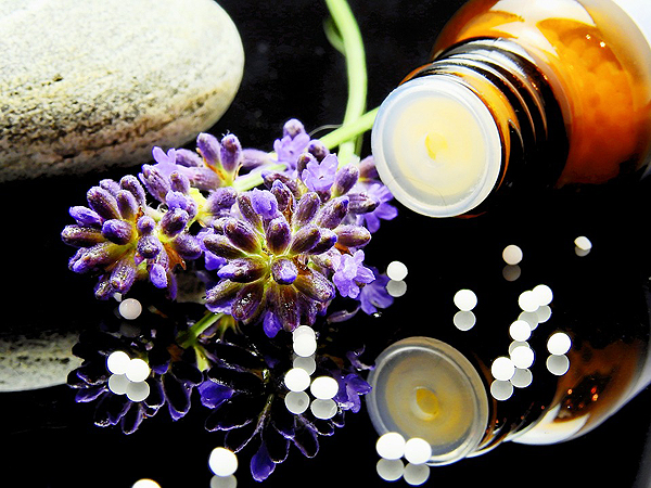 Homeopatía Homeopatía Autor/a de la imagen: WerbeFabrik Fuente: Pixabay / Public Domain