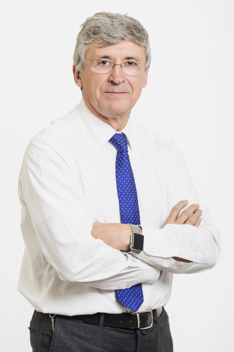 Doctor Francisco Carmona Farmacosalud