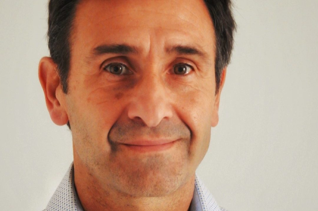 SANTIAGO POSTEGUILLO NARRA CON RIGOR Y AMENIDAD LA VIDA DEL LEGENDARIO JULIO CESAR