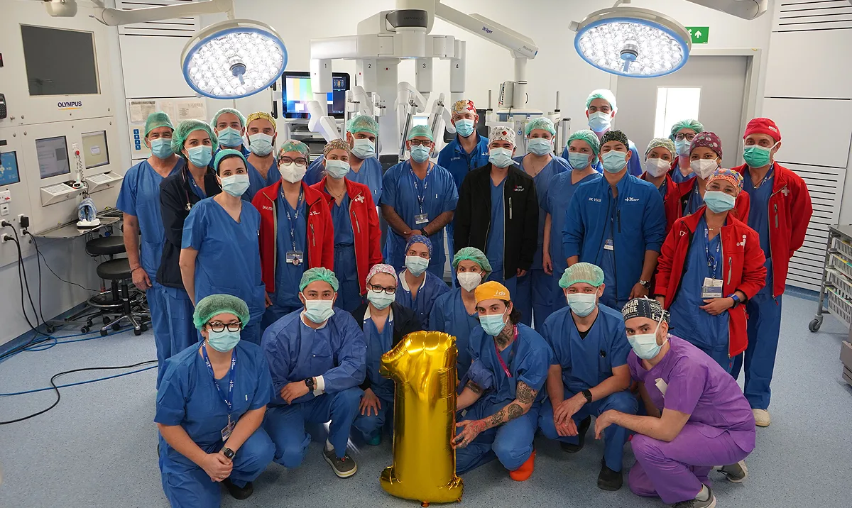(portada) foto grupo primer trasplante pulmonar robótico
