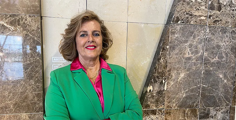(portada) doctora Carola Giménez Esparza