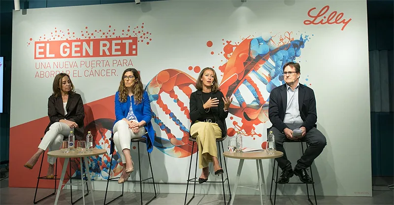 (portada) doctores Lola Lozano, Teresa Alonso Gordoa, Rosario García Campelo y Alejo Cassinello