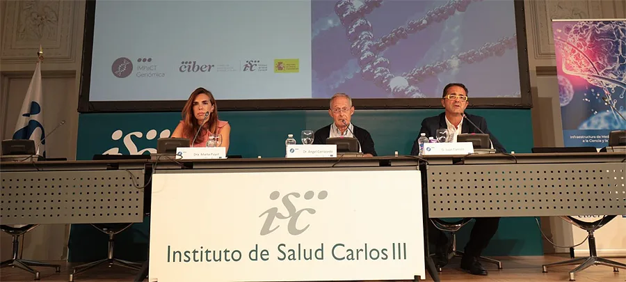 (portada) Marta Puyol, Ángel Carracedo y Juan Carrión