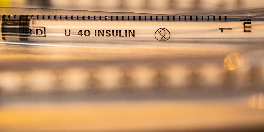 (portada) insulina aguja inyección diabetes diabético recurso insulínico jeringuilla