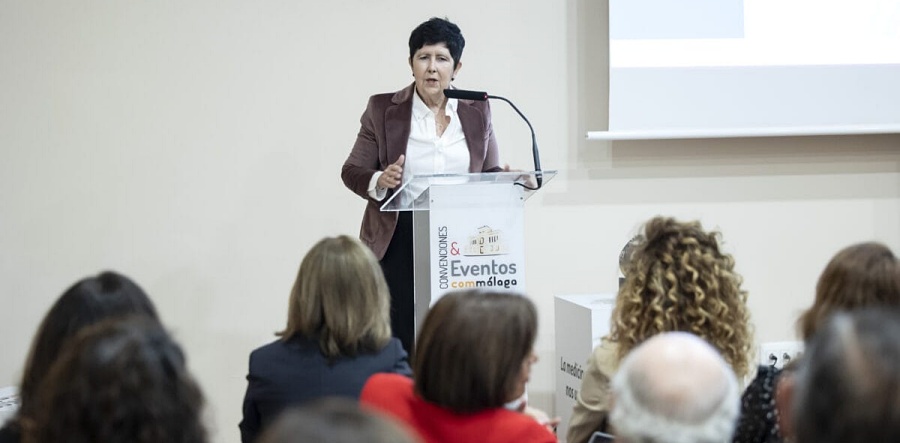 (portada) doctora María Isabel Lucena González Dra María Isabel Lucena González