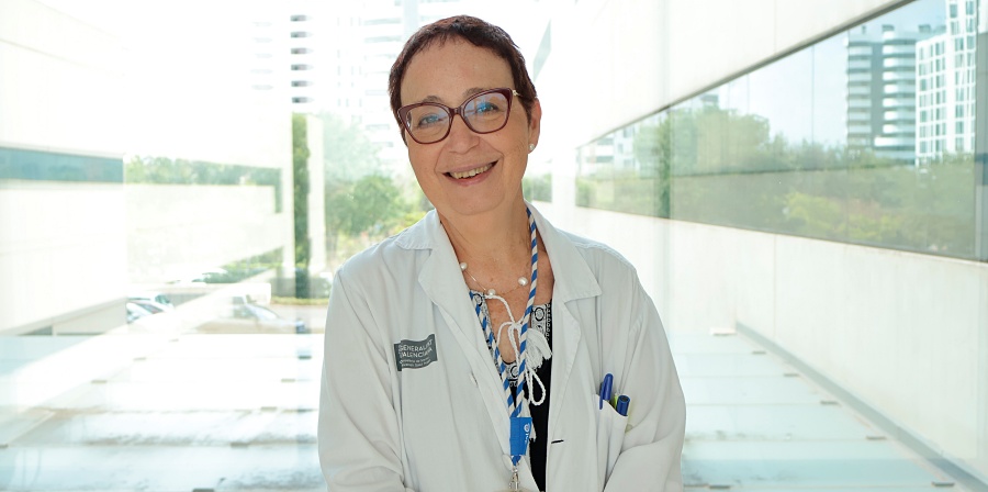 (portada) doctora Adela Cañete