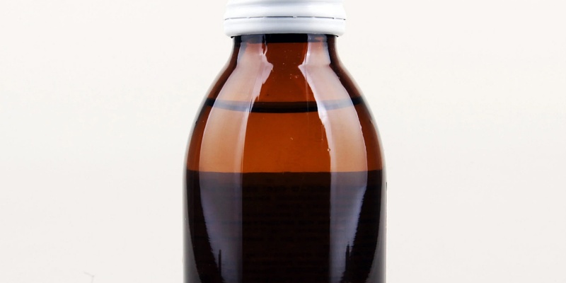 (portada) frasco medicina jarabe tapón metálico y ampolla 2