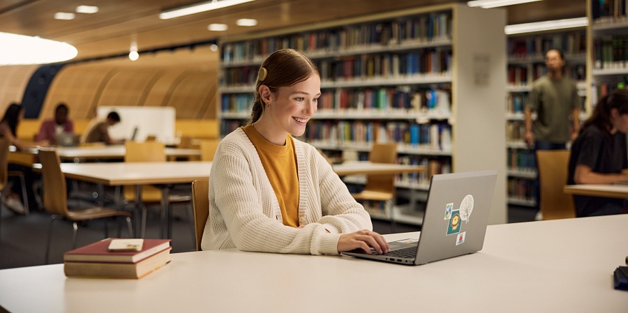 (portada) Usuaria implante coclear nucleus nexa