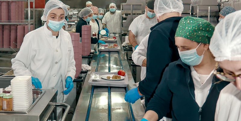 (portada) unidad cocina alimentación cinta emplatado hospital virgen rocío